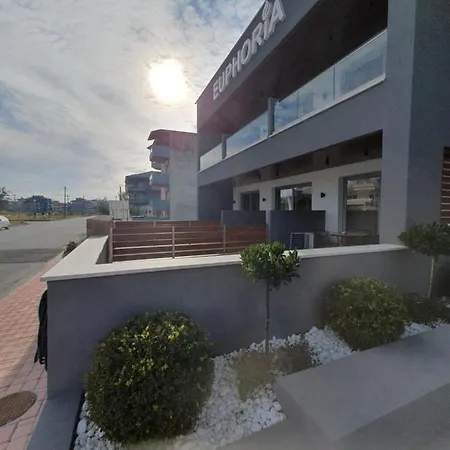 アパートホテル Euphoria 